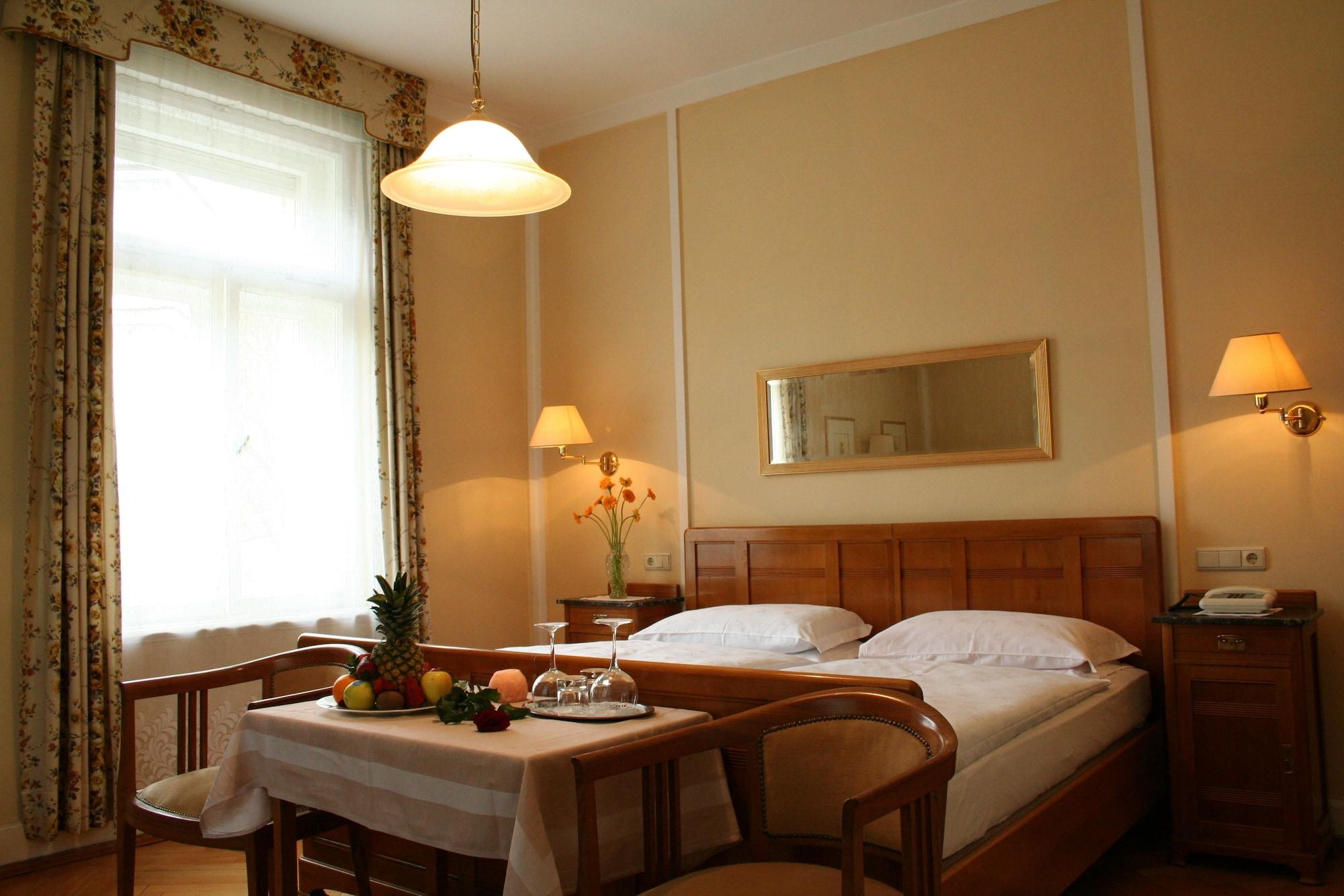 Hotel Villa Westend Мерано Номер фото