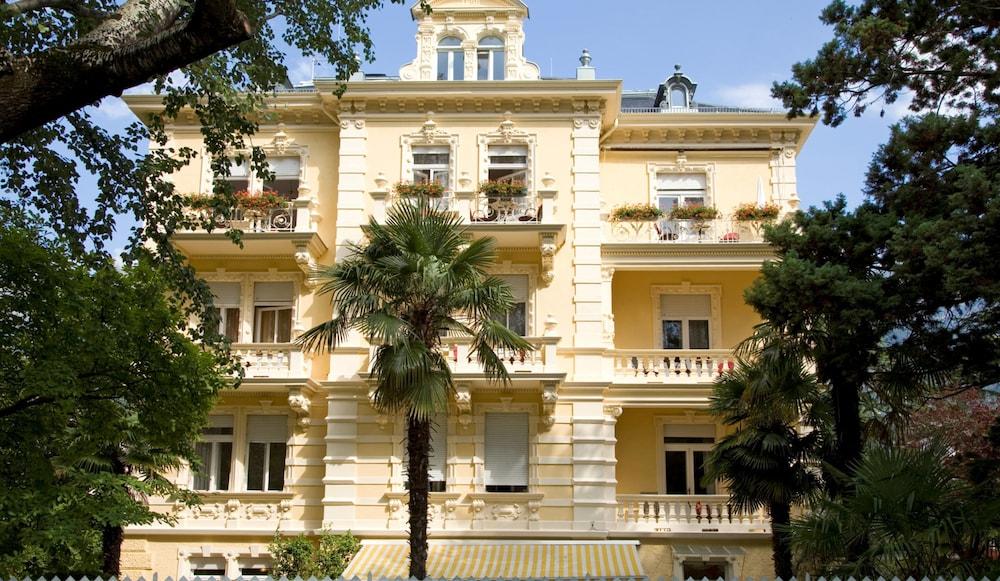 Hotel Villa Westend Мерано Екстер'єр фото