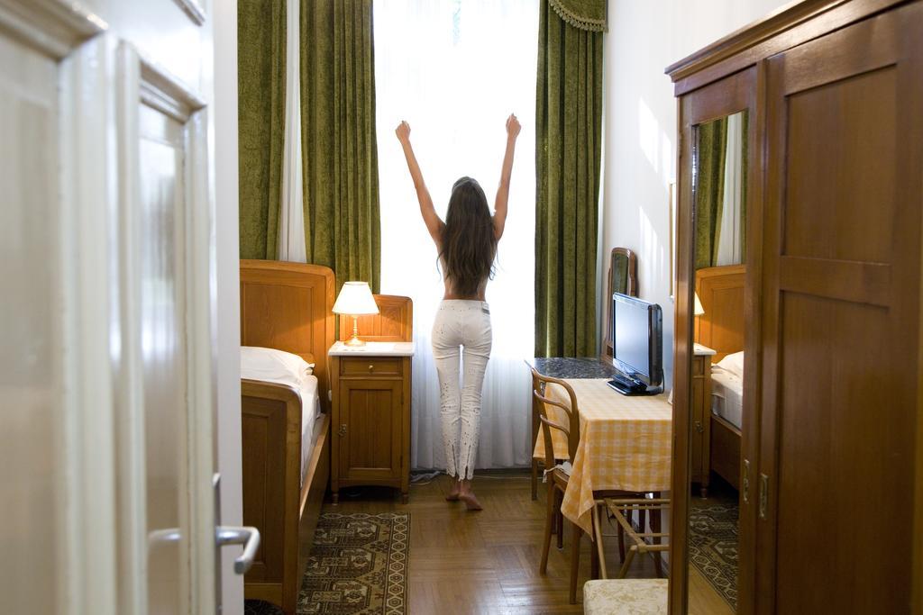Hotel Villa Westend Мерано Екстер'єр фото